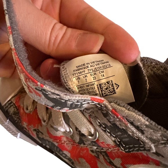 Converse All Star Childs Dinosaur Camo Print Sneaker US 7 - Picture 8 of 10